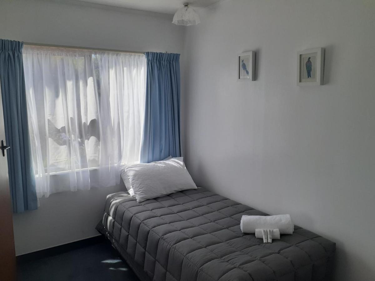 Golden Bay Motel ทาคาคา ภายนอก รูปภาพ
