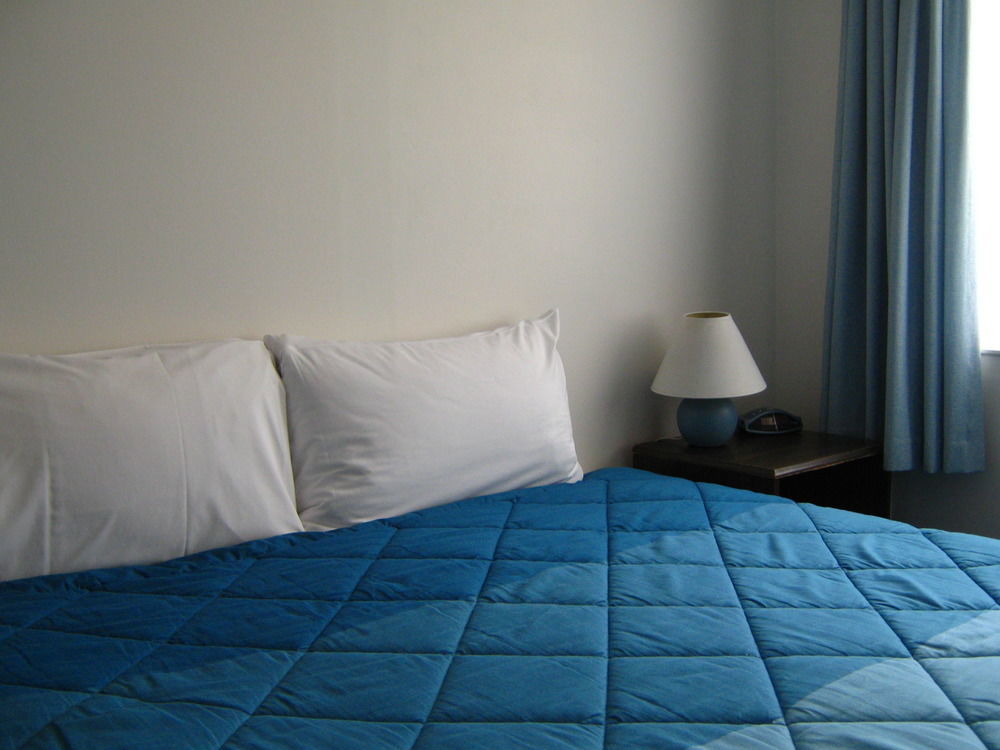 Golden Bay Motel ทาคาคา ภายนอก รูปภาพ